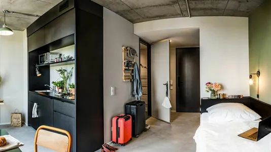 Apartments in Berlin Mitte - photo 1