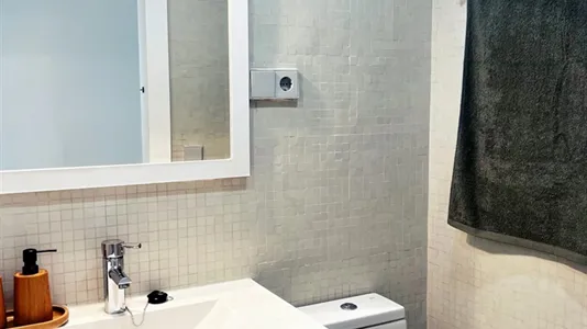 Rooms in Madrid Chamartín - photo 9