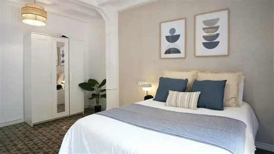 Rooms in Barcelona Ciutat Vella - photo 4