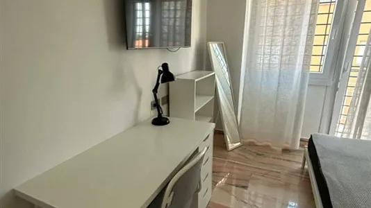 Rooms in Roma Municipio XIV – Monte Mario - photo 3