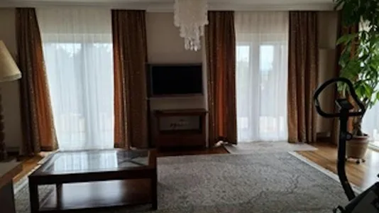 Houses in Szentendrei - photo 3