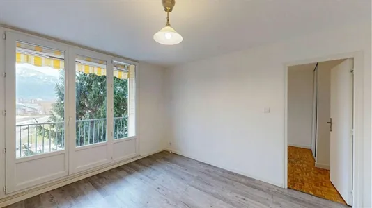 Apartments in Grenoble - photo 4