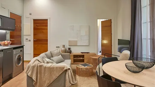 Apartments in Barcelona Ciutat Vella - photo 8