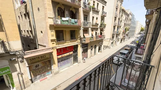Rooms in Barcelona Ciutat Vella - photo 7