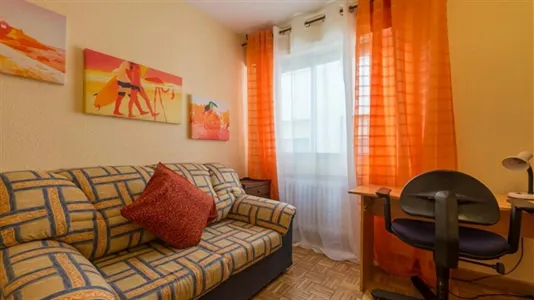 Rooms in Alcalá de Henares - photo 5