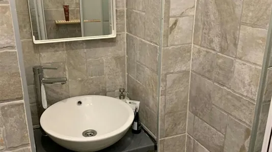 Rooms in Madrid Chamberí - photo 10