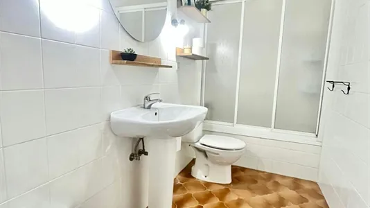 Rooms in Santiponce - photo 10