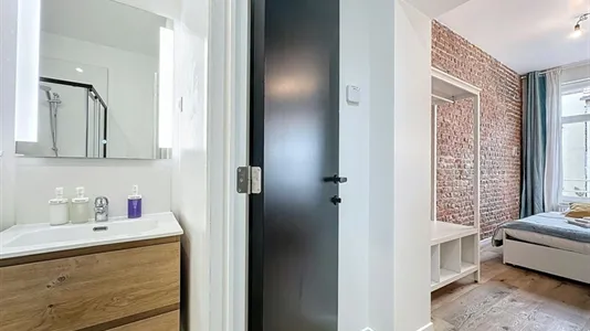 Rooms in Brussels Anderlecht - photo 4