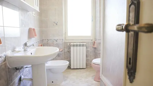 Rooms in Cagliari - photo 8