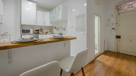 Rooms in Madrid Centro - photo 9