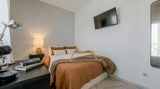 Rooms in Madrid Carabanchel - photo 2