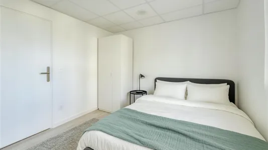 Apartments in Bobigny - photo 2