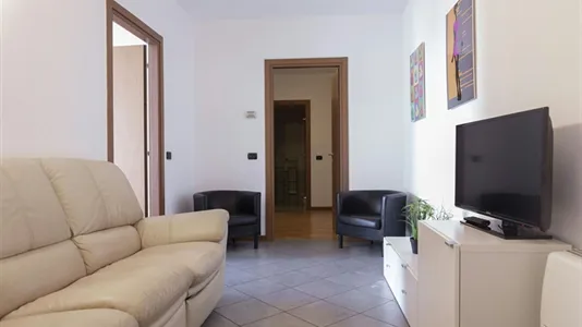 Rooms in Milano Zona 2 - Stazione Centrale, Gorla, Turro, Greco, Crescenzago - photo 6