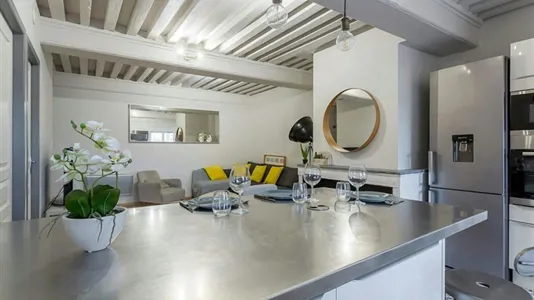 Apartments in Lyon - photo 2