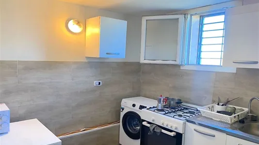 Rooms in Roma Municipio VI – Roma Delle Torri - photo 6