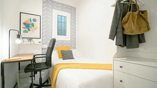 Rooms in Valencia Ciutat Vella - photo 1