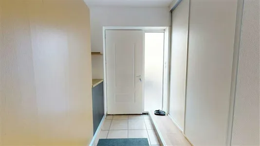 Rooms in Lyon - photo 9