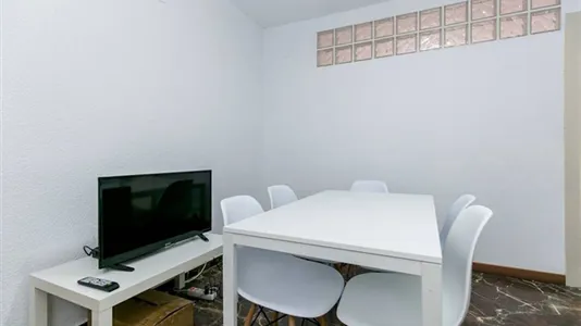 Rooms in Granada - photo 7