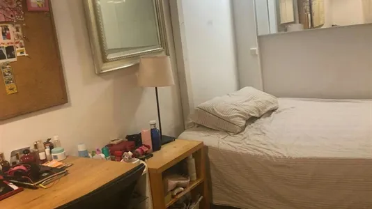 Rooms in Barcelona Ciutat Vella - photo 5