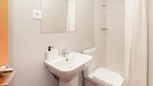 Rooms in Valencia Algirós - photo 8