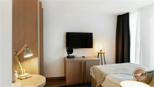 Apartments in Zürich Distrikt 8 - photo 2