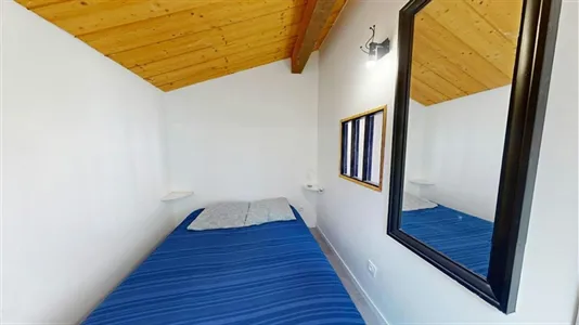 Apartments in Saint-Étienne - photo 6