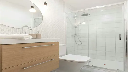 Rooms in Madrid Centro - photo 10