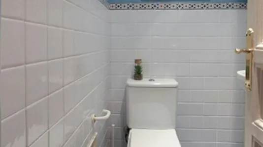 Rooms in Barcelona Eixample - photo 10