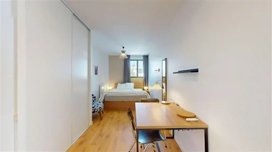 Rooms in Nanterre - photo 2