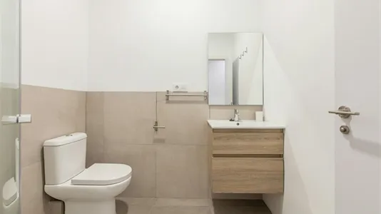 Rooms in Valencia Extramurs - photo 6
