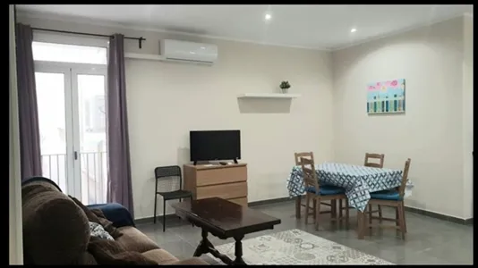 Rooms in Barcelona Ciutat Vella - photo 8