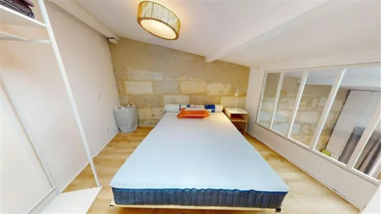 Houses in Bordeaux - photo 6