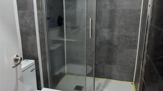 Rooms in Barcelona Sants-Montjuïc - photo 5