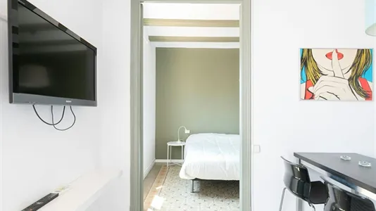 Apartments in Barcelona Eixample - photo 8