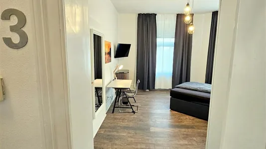 Rooms in Frankfurt Süd - photo 7