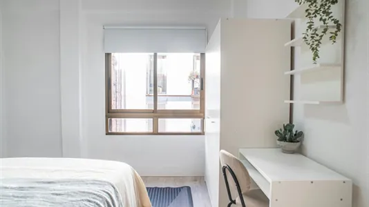 Rooms in Valencia Ciutat Vella - photo 5