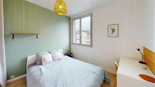Rooms in Clermont-Ferrand - photo 2