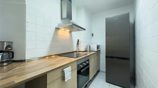 Rooms in Barcelona Eixample - photo 8