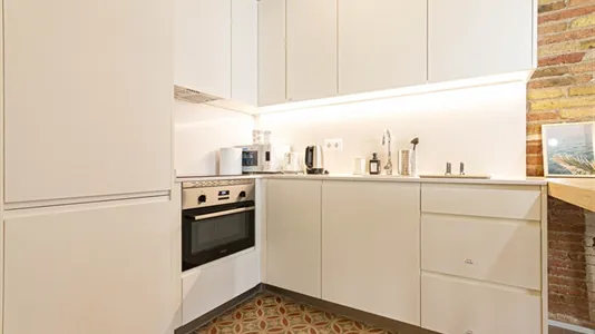 Rooms in Barcelona Sarrià-St. Gervasi - photo 9