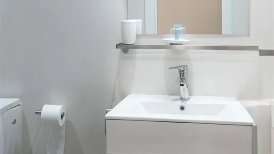 Rooms in Madrid Chamberí - photo 6