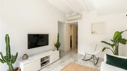 Apartments in Barcelona Ciutat Vella - photo 5