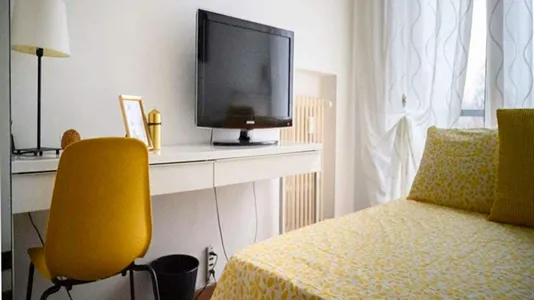 Rooms in Milano Zona 8 - Fiera, Gallaratese, Quarto Oggiaro - photo 3