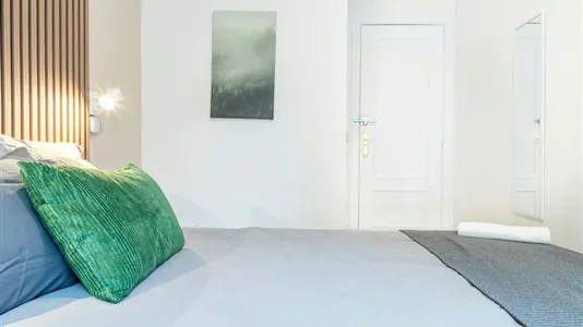 Rooms in Madrid Puente de Vallecas - photo 8