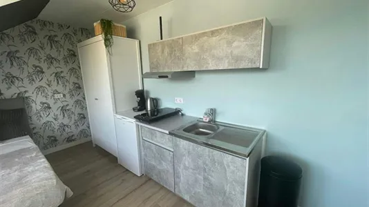 Apartments in Location is not specified - photo 8