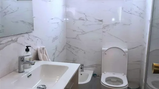 Rooms in Valencia L'Eixample - photo 4