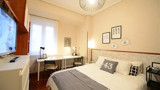 Rooms in Bilbao - photo 8