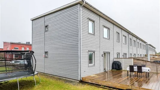 Houses in Lilla Edet - photo 2