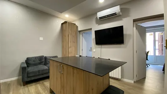 Rooms in Madrid Centro - photo 7