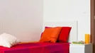 Room for rent, Turin, Piemonte, &lt;span class=&quot;blurred street&quot; onclick=&quot;ProcessAdRequest(9117639)&quot;&gt;&lt;span class=&quot;hint&quot;&gt;See streetname&lt;/span&gt;[xxxxxxxxxxxxx]&lt;/span&gt;