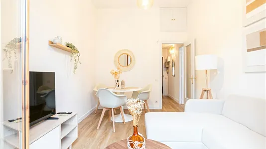 Apartments in Barcelona Eixample - photo 4